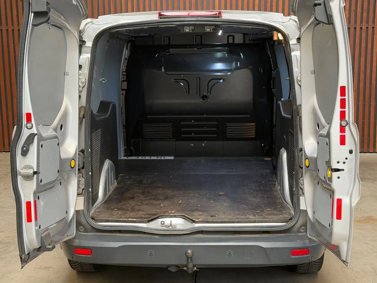 1.5 TDCI L2 Trend Airco-Cruise-Pdc-Camera-Navi-Trekhaak-NAP