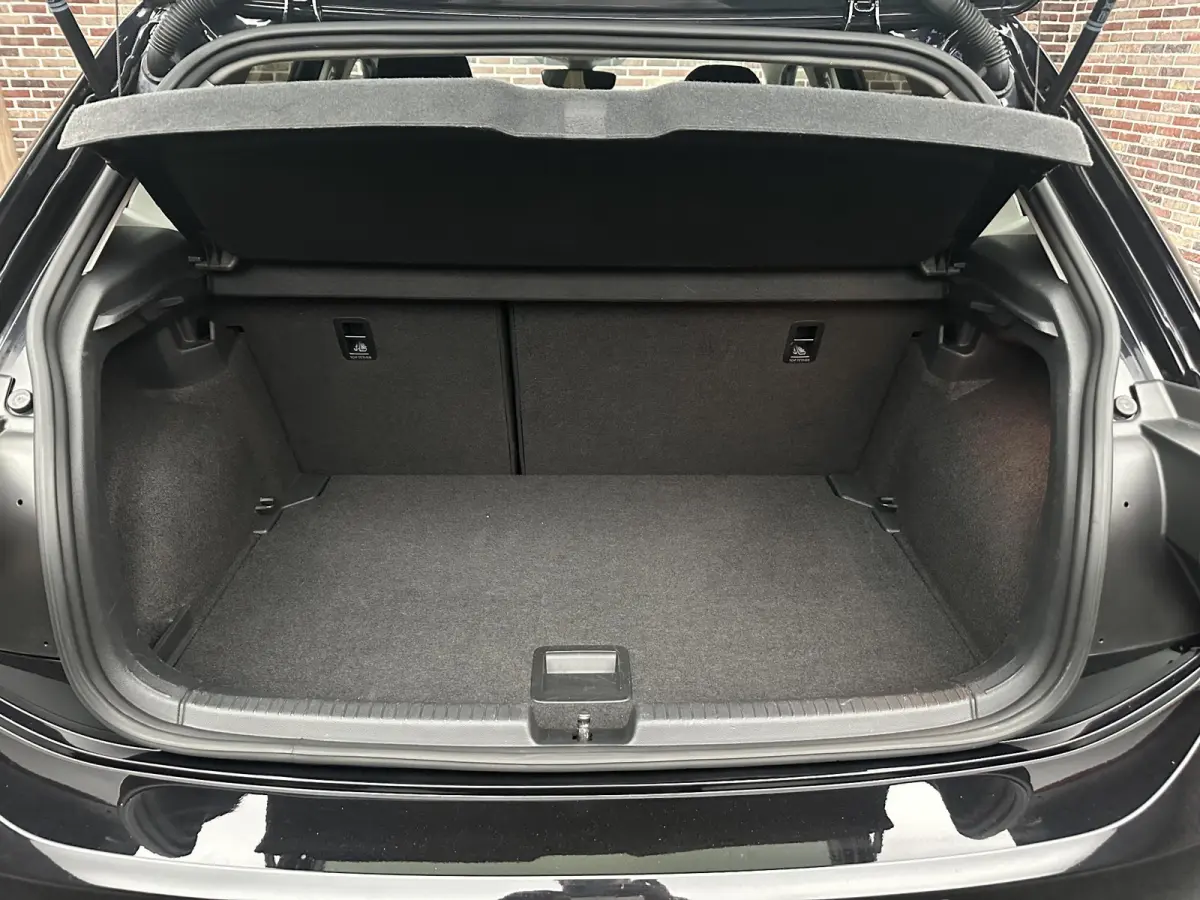 1.0 TSI Life Business
