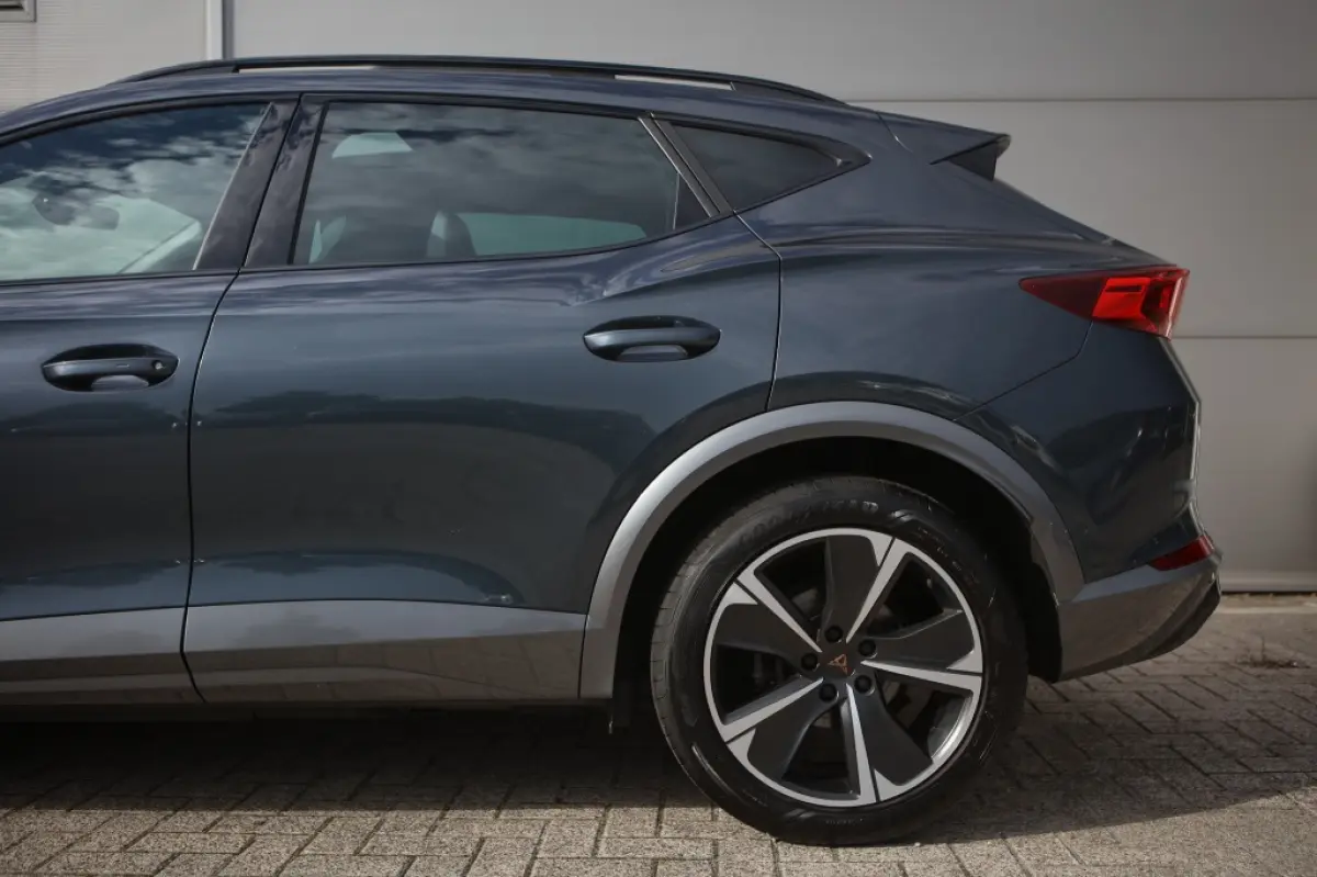 1.4 e-Hybrid Bns