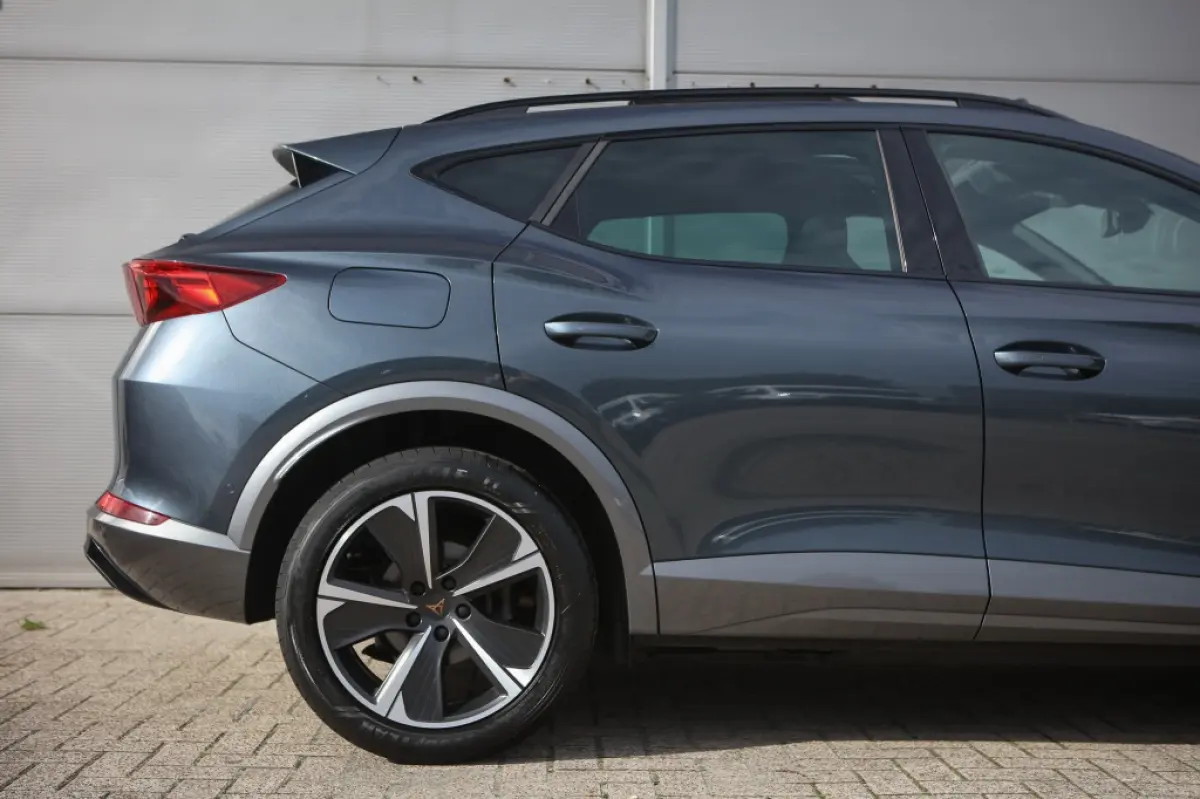1.4 e-Hybrid Bns