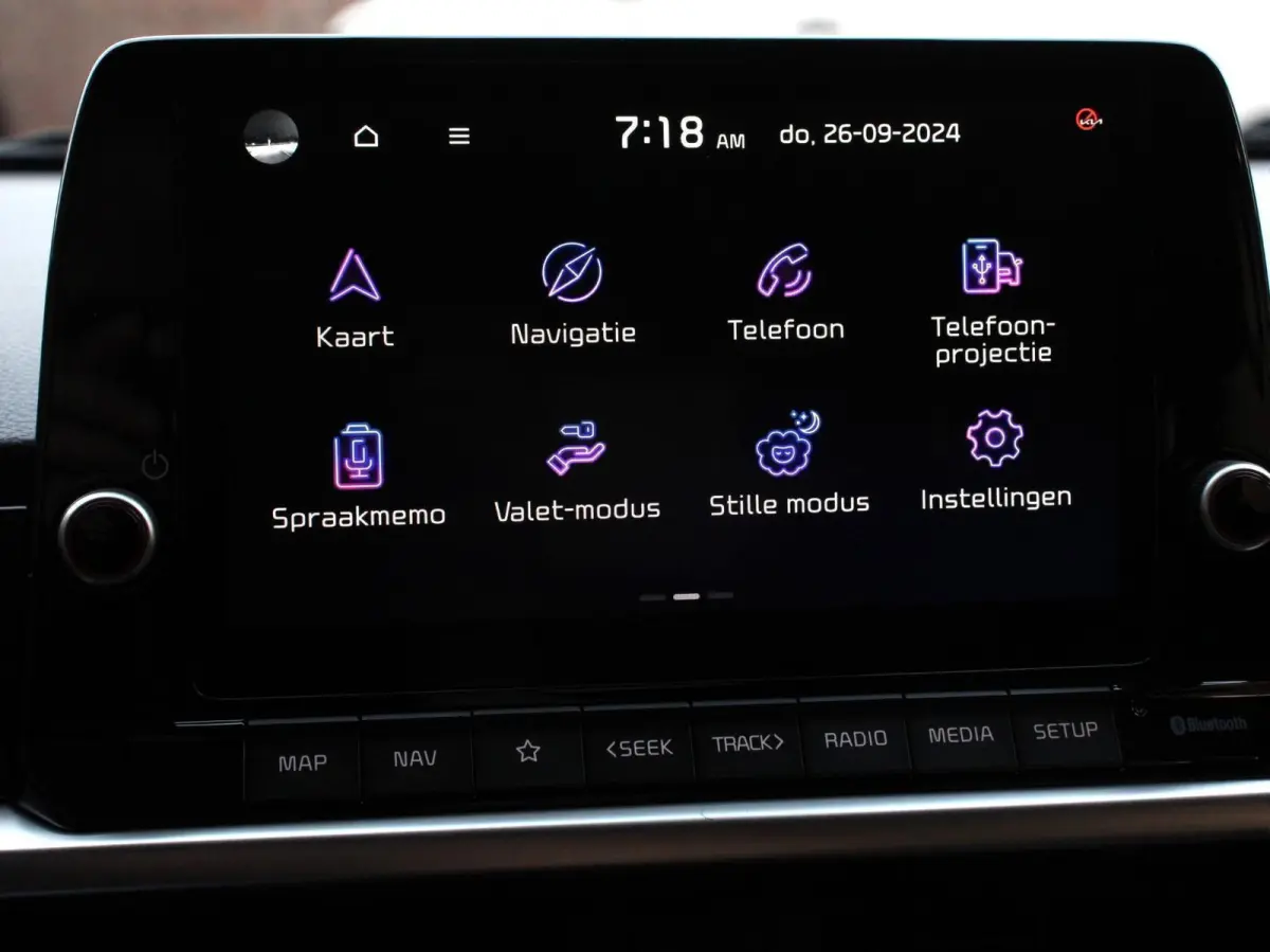 1.0 DPI Automaat DynamicLine Navigatie Apple Carplay/Android auto Airco Camera DAB Bluetooth