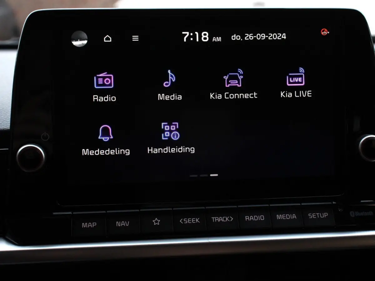 1.0 DPI Automaat DynamicLine Navigatie Apple Carplay/Android auto Airco Camera DAB Bluetooth