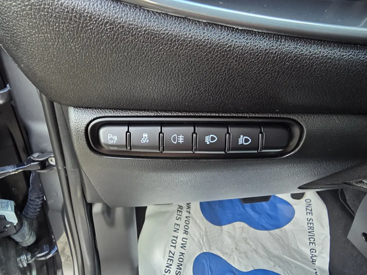 Urban 42 kWh | Pack Style | Pack Comfort | Camera | Stoelverwarming | Cruise control | Lane Assist | Apple Carplay/Android Auto
