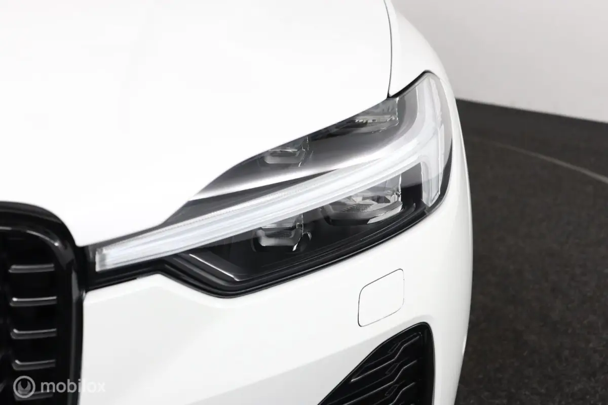 2.0 T6 Plug-in hybrid AWD Ultra Dark | Luchtvering | HUD | Adaptieve Cruise | BLISS | Harman Kardon | All Season Banden | Long Range SOH 95,18