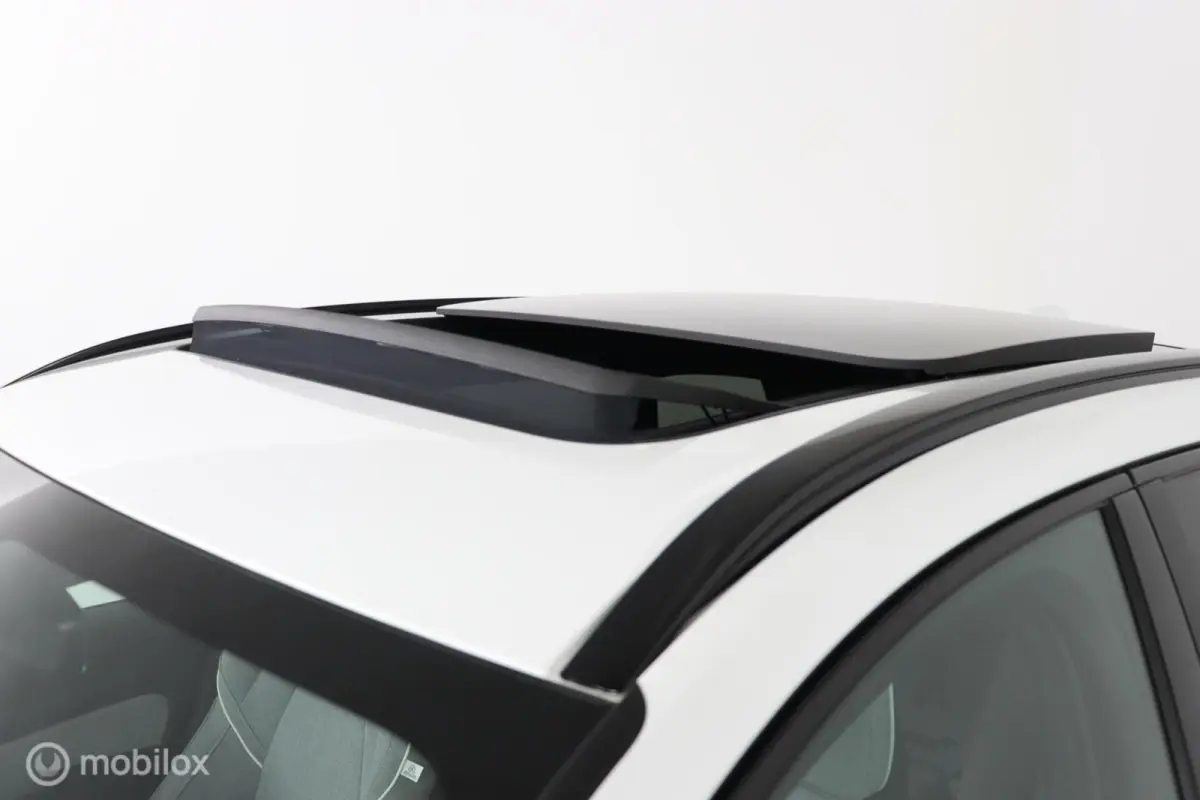 2.0 T6 Plug-in hybrid AWD Ultra Dark | Luchtvering | HUD | Adaptieve Cruise | BLISS | Harman Kardon | All Season Banden | Long Range SOH 95,18