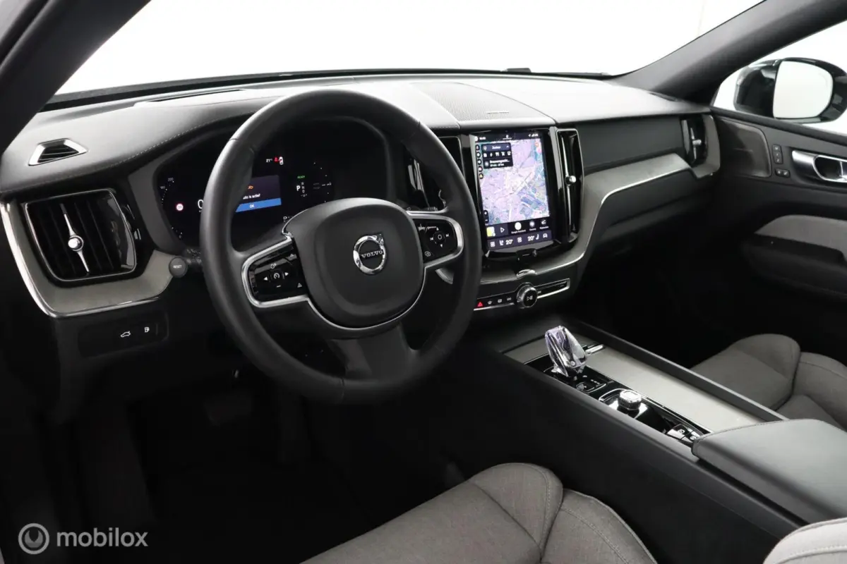 2.0 T6 Plug-in hybrid AWD Ultra Dark | Luchtvering | HUD | Adaptieve Cruise | BLISS | Harman Kardon | All Season Banden | Long Range SOH 95,18