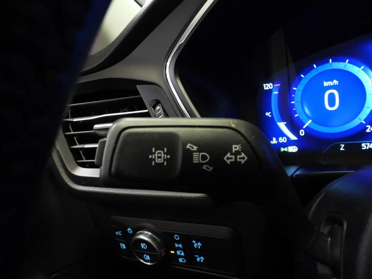 2.5 PHEV Plug-In Titanium X TREKH./SCHUIFDAK/LED/B&O/HEAD-UP/17"LMV!