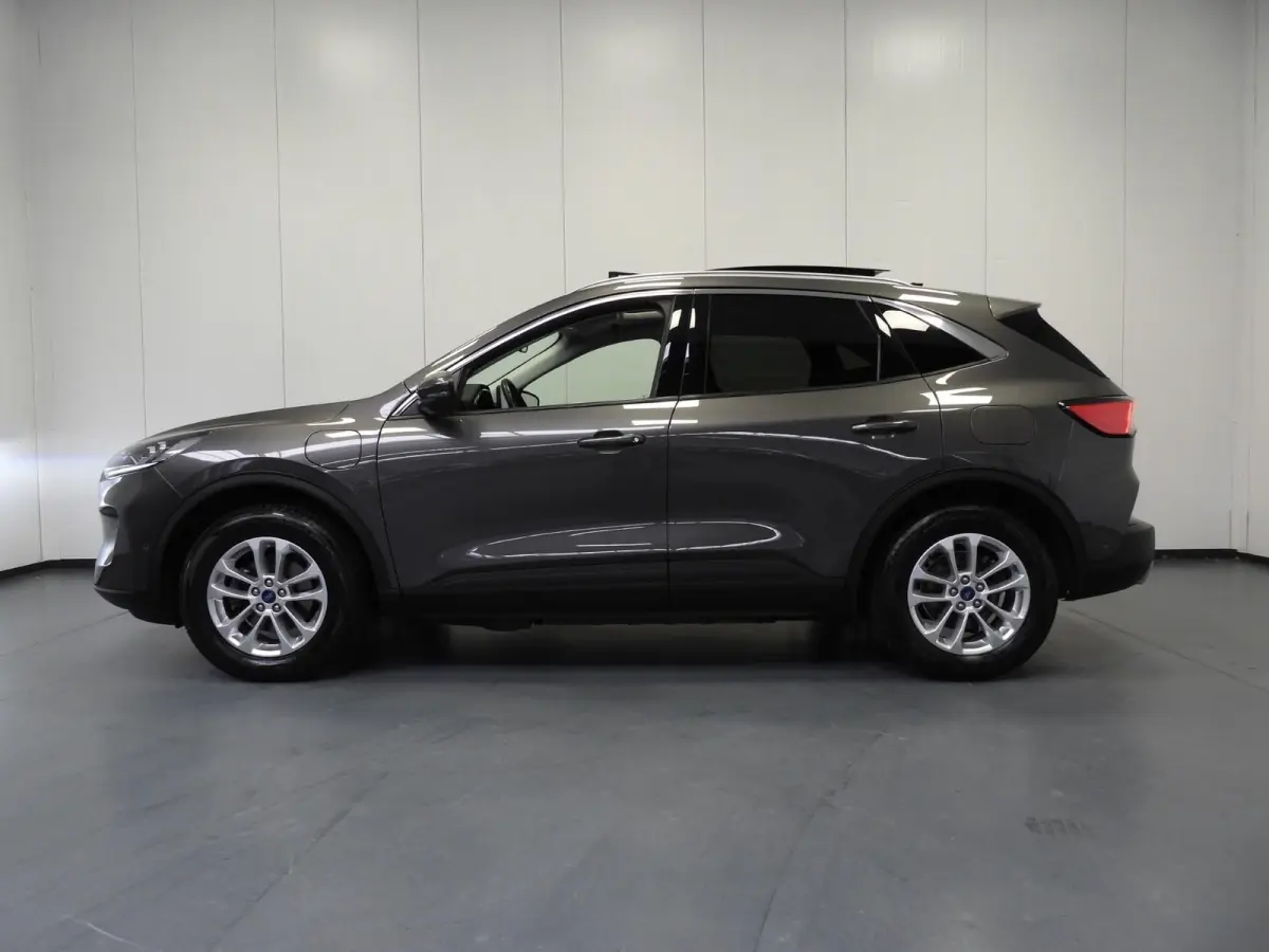 2.5 PHEV Plug-In Titanium X TREKH./SCHUIFDAK/LED/B&O/HEAD-UP/17"LMV!
