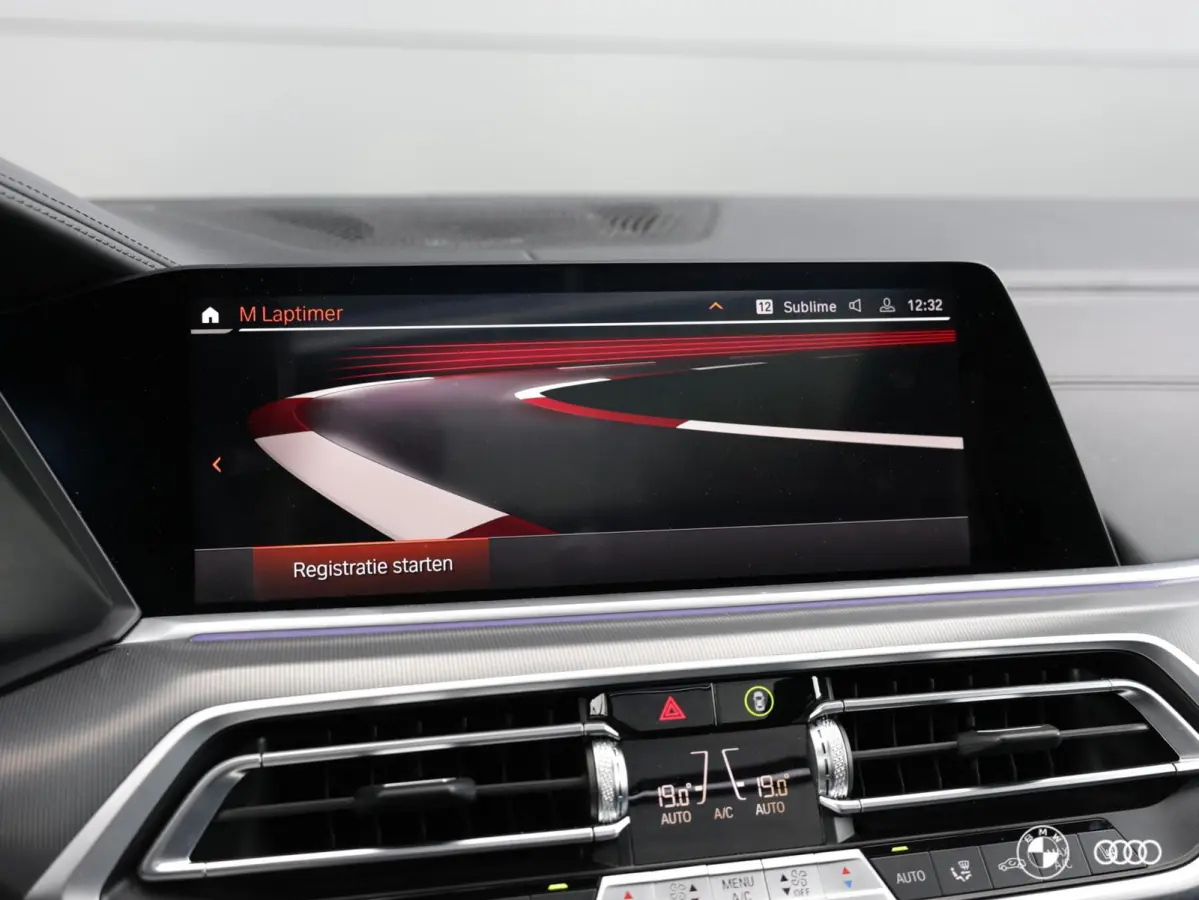 xDr45e M SPORT / PANODAK / MERINO / HARMANKARDON / ACC / 22"