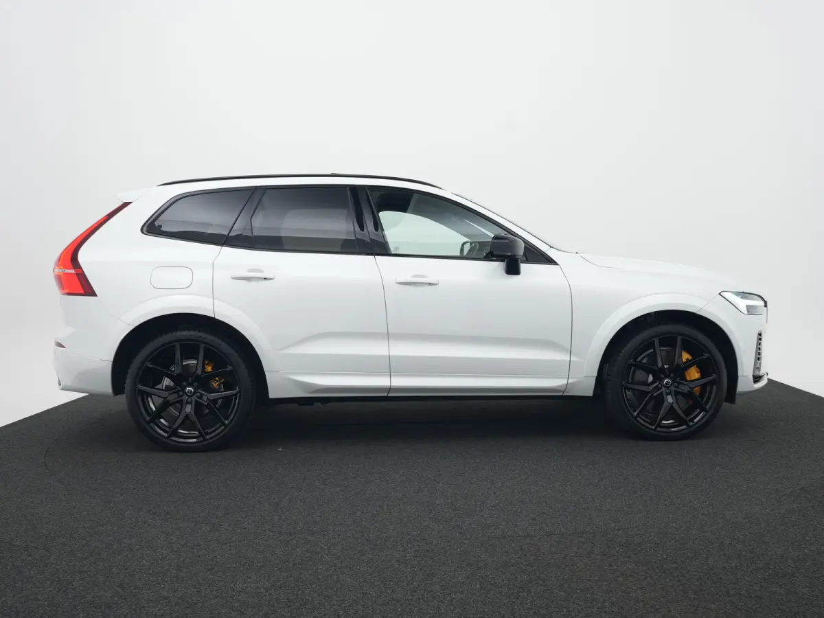 T8 Recharge AWD Polestar Engineered | Bowers & Wilkins | Head-Up | 22" | Panoramadak | Stoelverwarming V+A | Trekhaak | Adaptive Cruise
