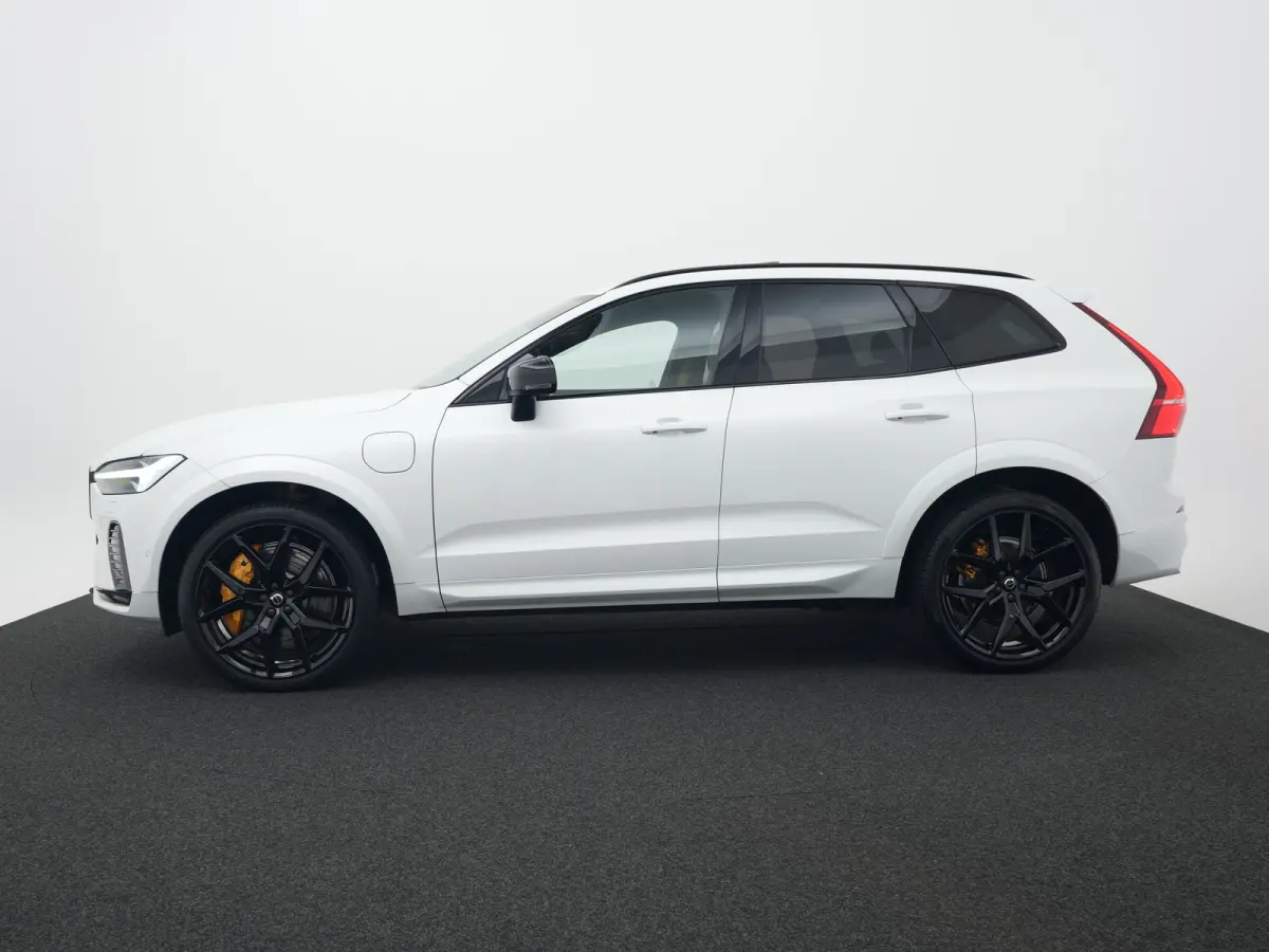T8 Recharge AWD Polestar Engineered | Bowers & Wilkins | Head-Up | 22" | Panoramadak | Stoelverwarming V+A | Trekhaak | Adaptive Cruise