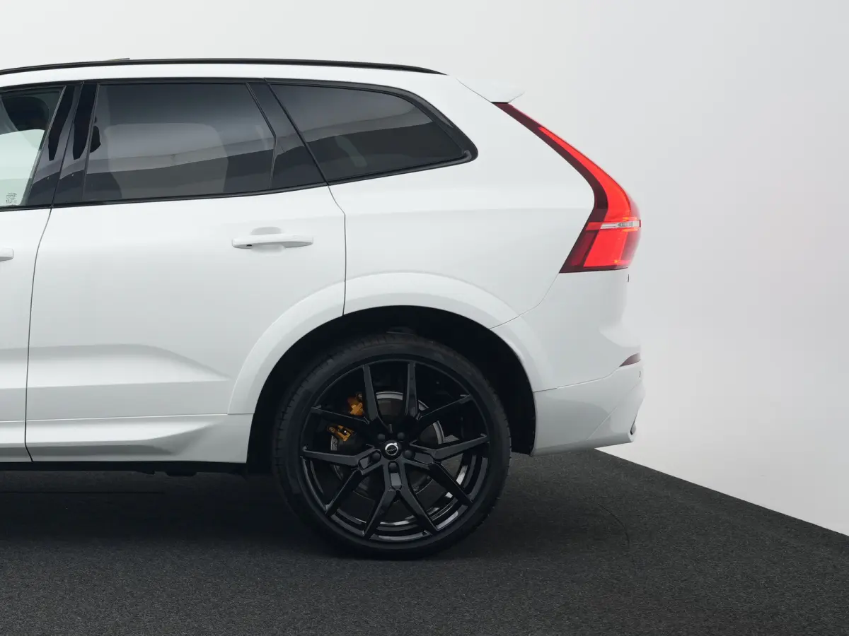 T8 Recharge AWD Polestar Engineered | Bowers & Wilkins | Head-Up | 22" | Panoramadak | Stoelverwarming V+A | Trekhaak | Adaptive Cruise