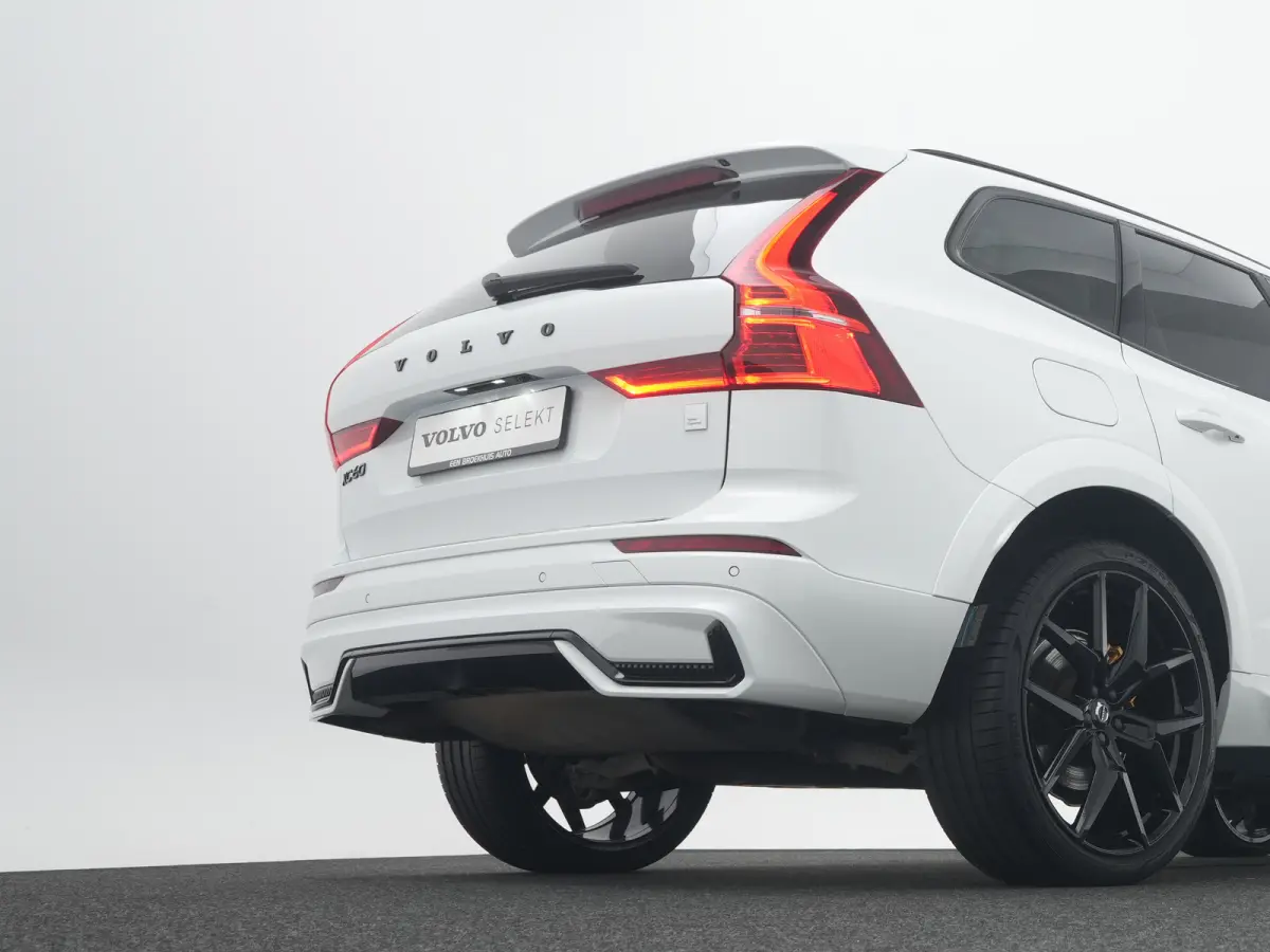 T8 Recharge AWD Polestar Engineered | Bowers & Wilkins | Head-Up | 22" | Panoramadak | Stoelverwarming V+A | Trekhaak | Adaptive Cruise