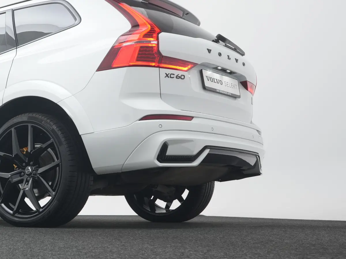 T8 Recharge AWD Polestar Engineered | Bowers & Wilkins | Head-Up | 22" | Panoramadak | Stoelverwarming V+A | Trekhaak | Adaptive Cruise