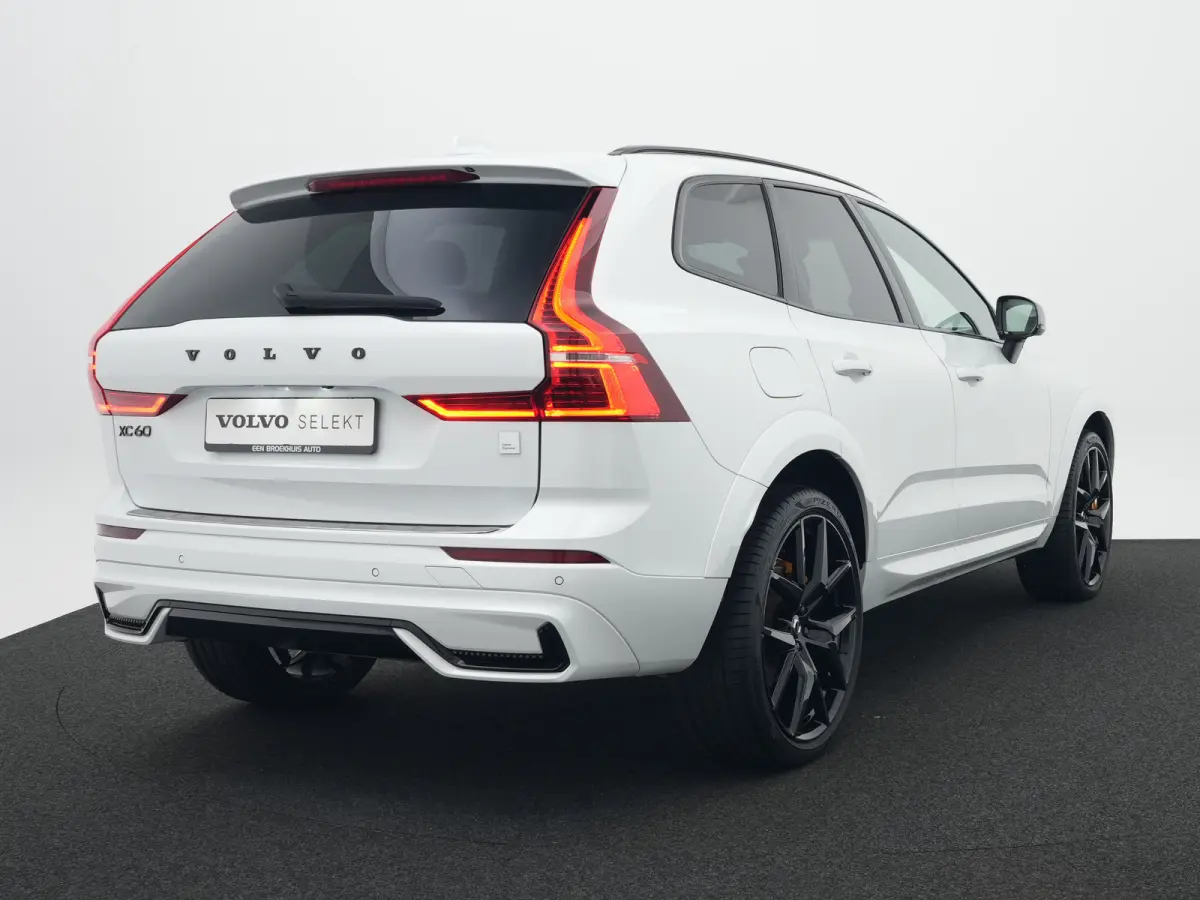 T8 Recharge AWD Polestar Engineered | Bowers & Wilkins | Head-Up | 22" | Panoramadak | Stoelverwarming V+A | Trekhaak | Adaptive Cruise