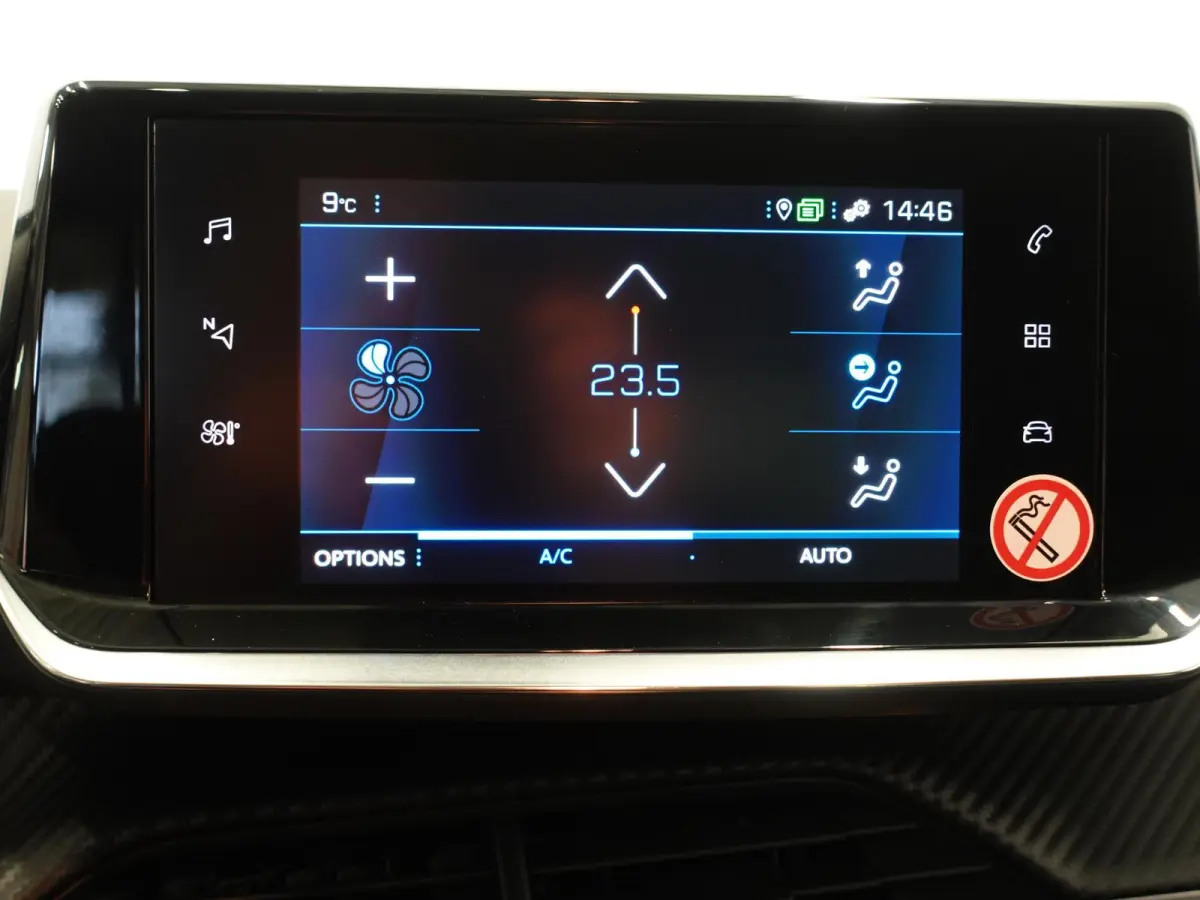 1.2 PureTech 100pk Automaat Allure Pack Navigatie Apple Carplay/Android Auto Camera Parkeersensor achter Cruise Control Virtual Cockpit Climate Control Getinte ramen