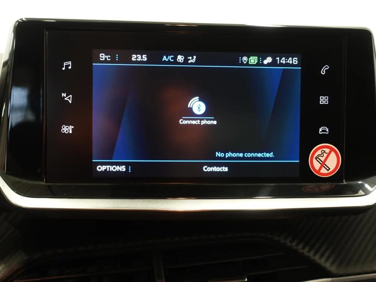 1.2 PureTech 100pk Automaat Allure Pack Navigatie Apple Carplay/Android Auto Camera Parkeersensor achter Cruise Control Virtual Cockpit Climate Control Getinte ramen