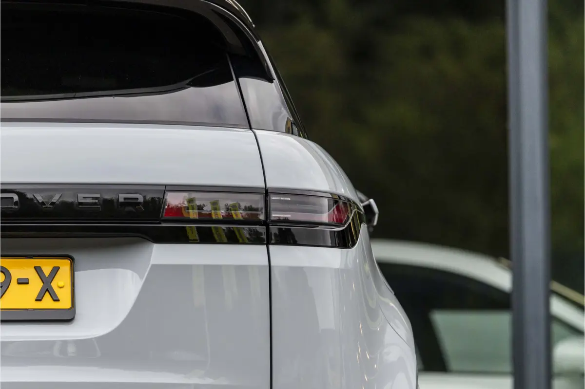 1.5 P270e PHEV AWD Dynamic HSE | Elektrisch glazen panorama-dak |