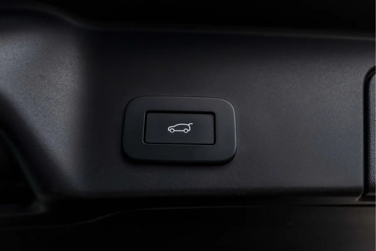 1.5 P270e PHEV AWD Dynamic HSE | Elektrisch glazen panorama-dak |