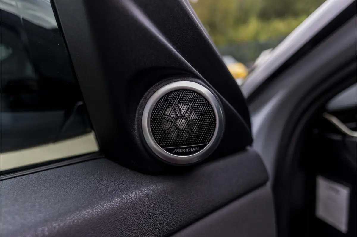 1.5 P270e PHEV AWD Dynamic HSE | Elektrisch glazen panorama-dak |