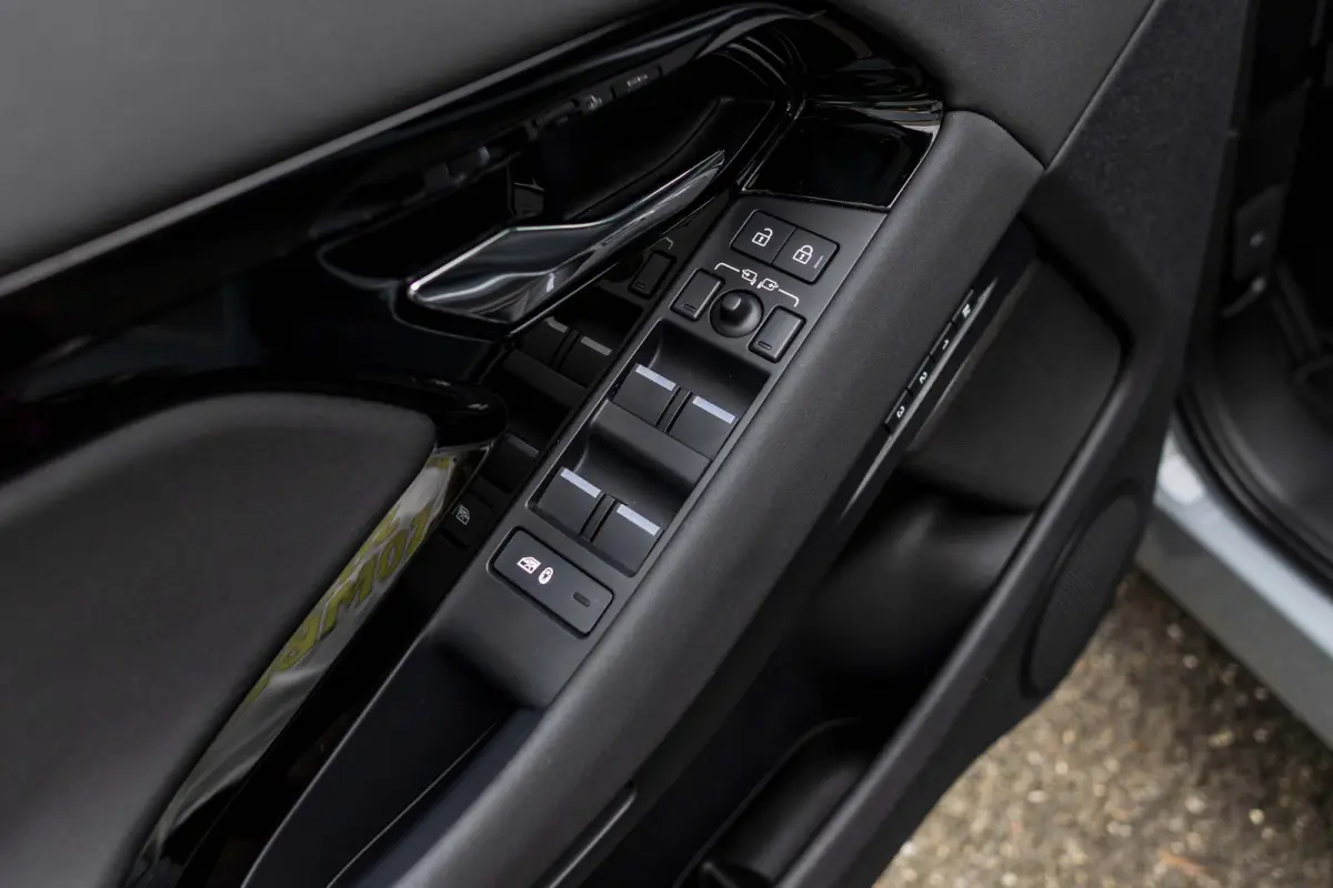 1.5 P270e PHEV AWD Dynamic HSE | Elektrisch glazen panorama-dak |