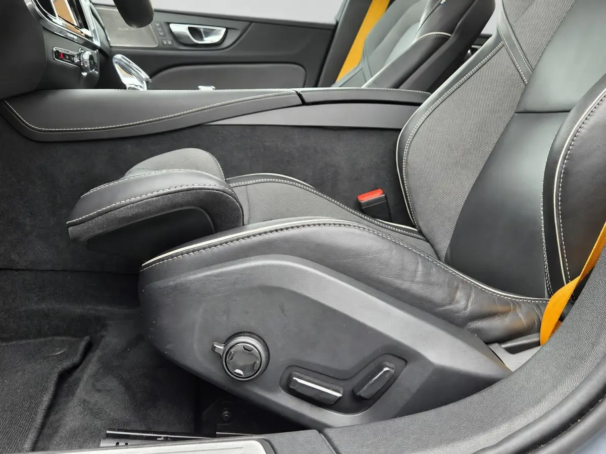 T8 AWD Polestar Engineered | Trekhaak | Origineel NL | Pano | 1e eigenaar | Rijklaarprijs