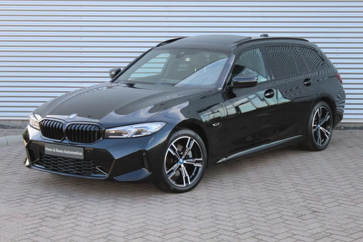 320e M-pakket/Pano/Trekhaak/Headup/SOH 90.5%