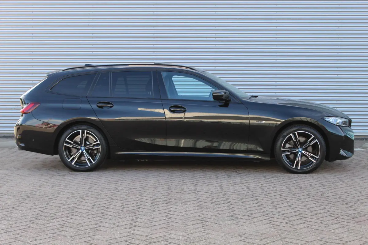320e M-pakket/Pano/Trekhaak/Headup/SOH 90.5%