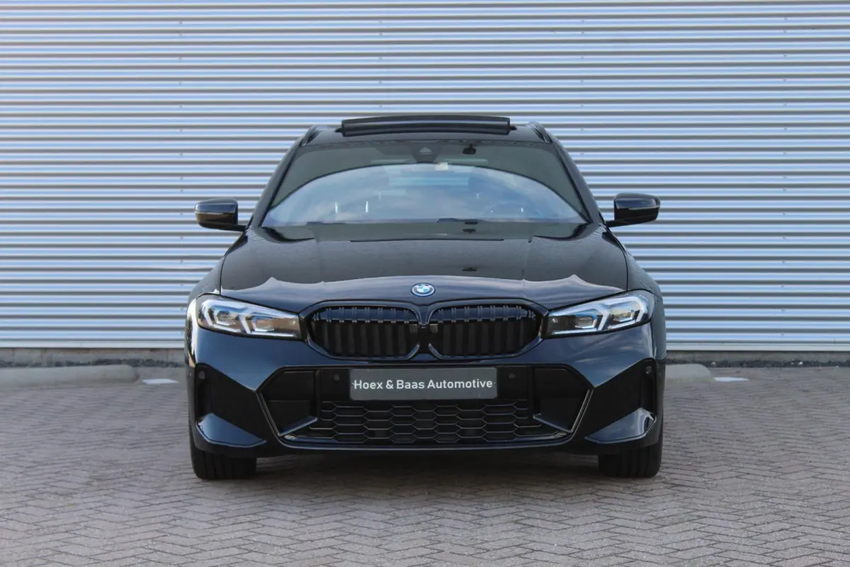 320e M-pakket/Pano/Trekhaak/Headup/SOH 90.5%