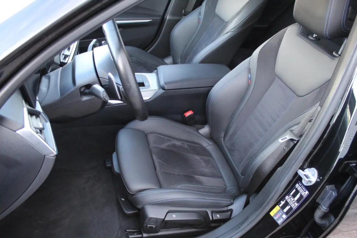 320e M-pakket/Pano/Trekhaak/Headup/SOH 90.5%
