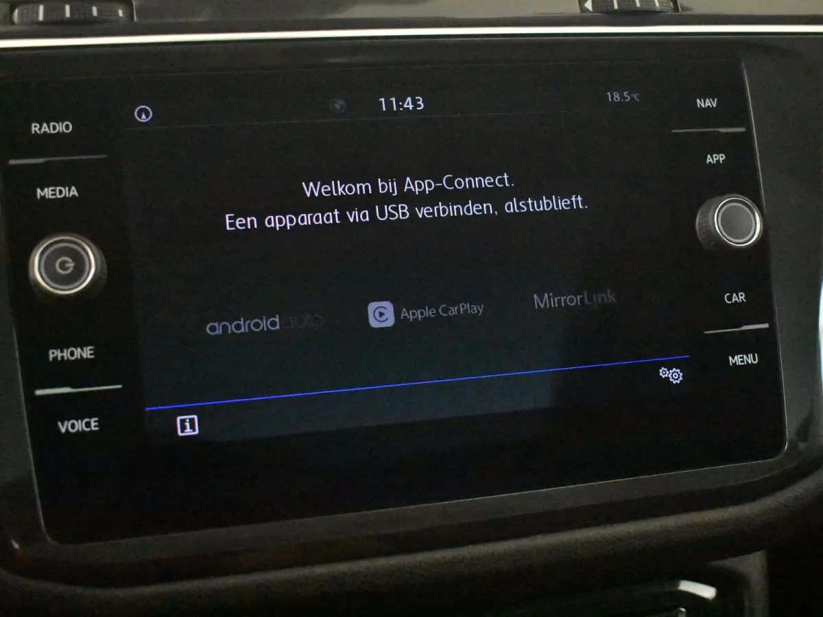 1.4 TSI Highline l Pano Dak l Trekhaak Elektr. l 18" l Elektr. Klep l Climate Control l Luxe Bekleding l Camera l