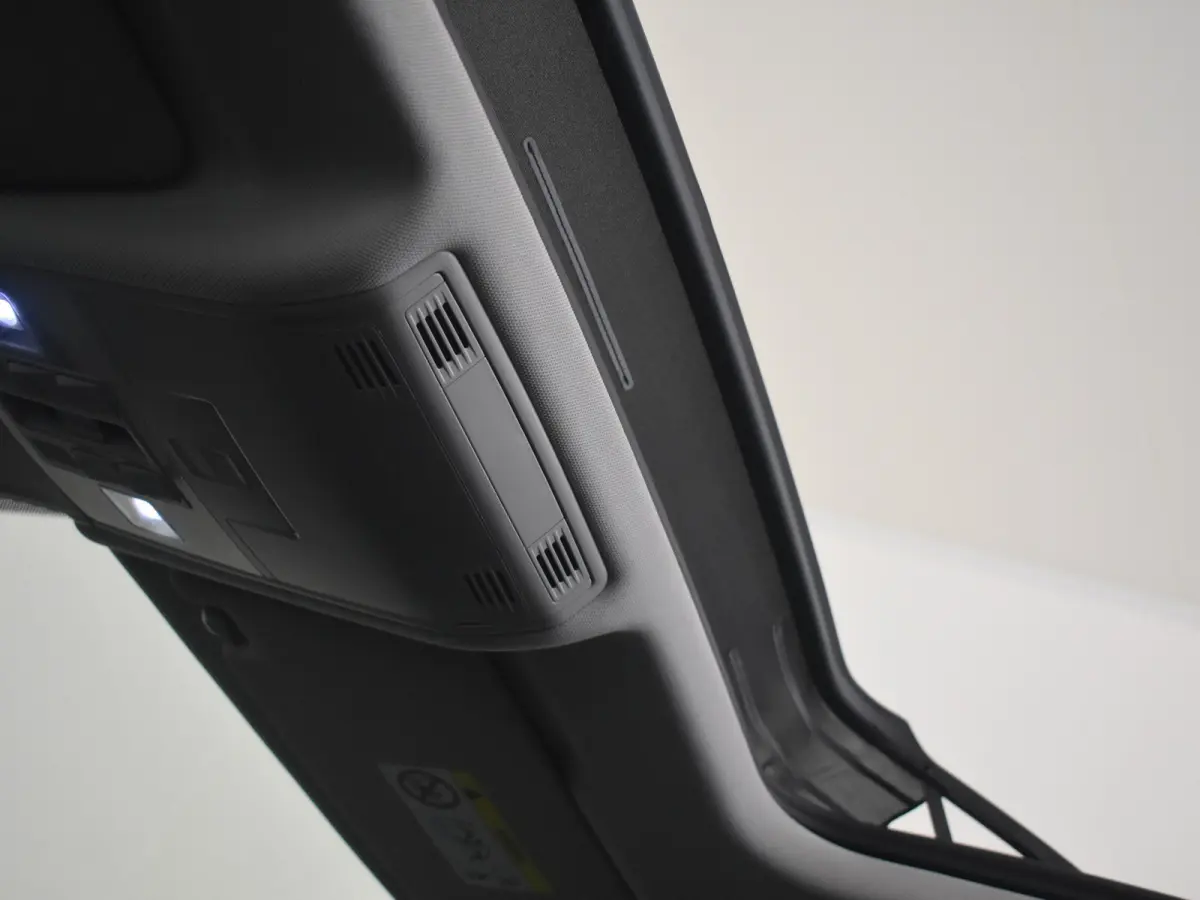1.4 TSI Highline l Pano Dak l Trekhaak Elektr. l 18" l Elektr. Klep l Climate Control l Luxe Bekleding l Camera l