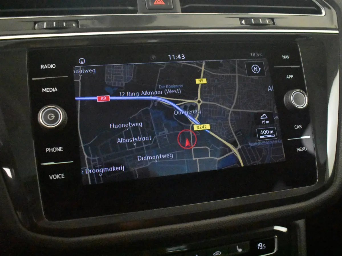 1.4 TSI Highline l Pano Dak l Trekhaak Elektr. l 18" l Elektr. Klep l Climate Control l Luxe Bekleding l Camera l