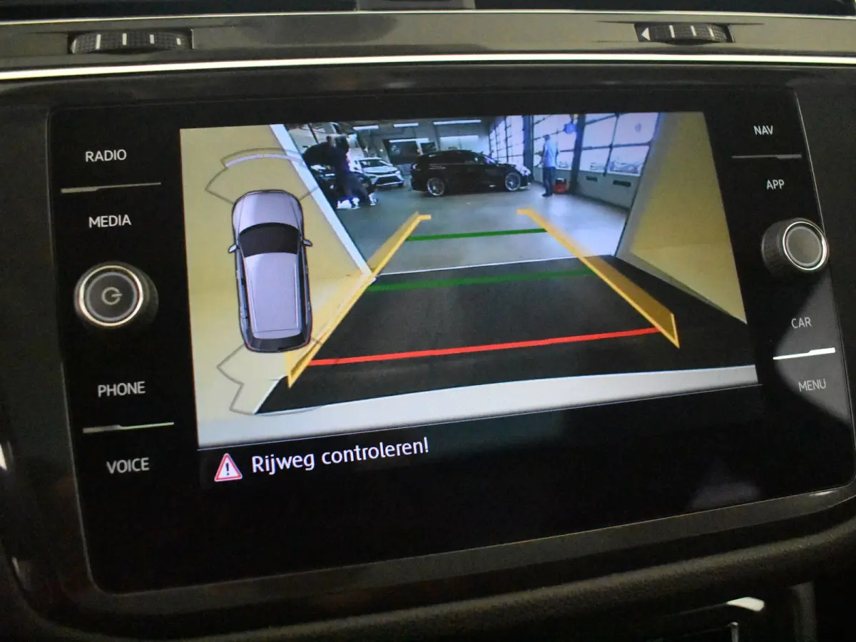 1.4 TSI Highline l Pano Dak l Trekhaak Elektr. l 18" l Elektr. Klep l Climate Control l Luxe Bekleding l Camera l