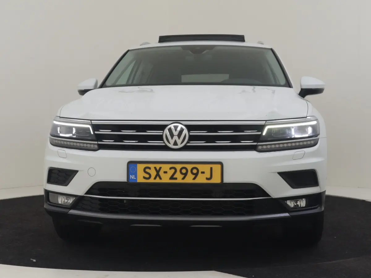 1.4 TSI Highline l Pano Dak l Trekhaak Elektr. l 18" l Elektr. Klep l Climate Control l Luxe Bekleding l Camera l