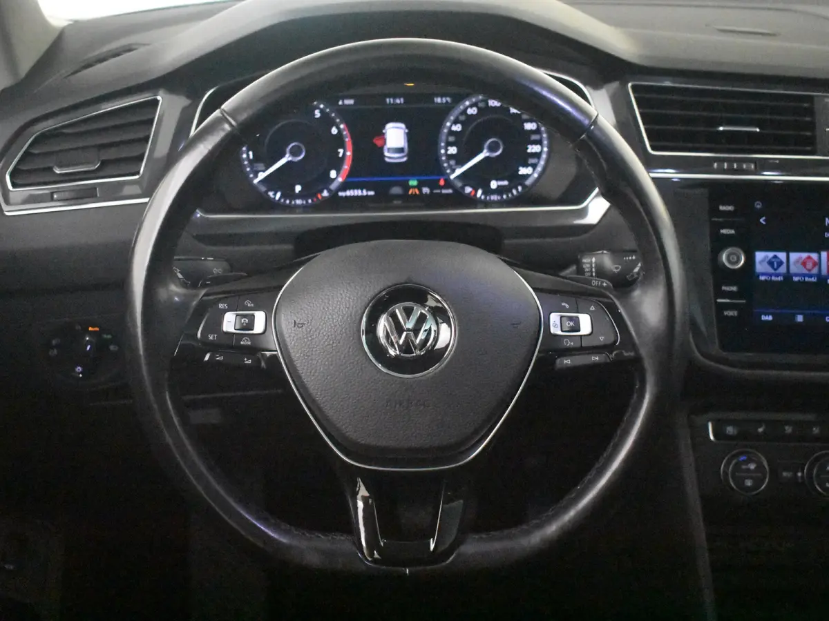 1.4 TSI Highline l Pano Dak l Trekhaak Elektr. l 18" l Elektr. Klep l Climate Control l Luxe Bekleding l Camera l