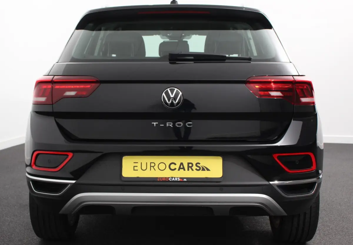 1.5 TSI 150pk Automaat Style Navigatie Apple Carplay/Android Auto Parkeersensoren Camera Adaptive Cruise Control Blind Spot Assist Park Assist Stoel- en stuurverwarming Elektrische achterkle