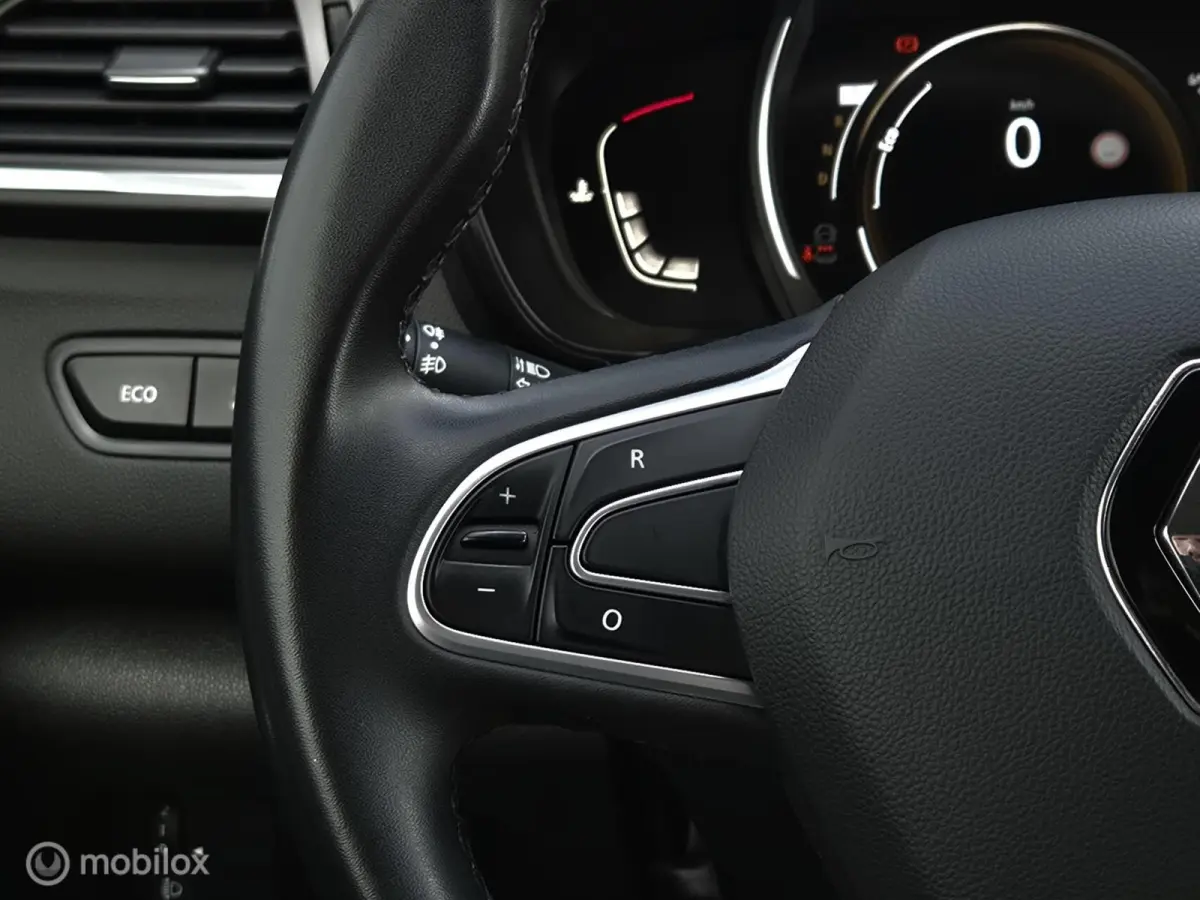 1.3 TCE ZEN AUTOMAAT/TREKHAAK/KEYLESS/LED/CARPLAY