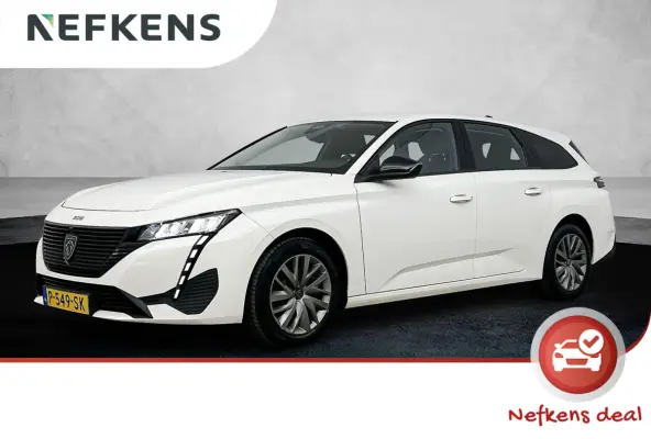 110pk Active Pack | 1ste eigenaar | LEER/Stof | Stoelverwarming | Parkeersensoren | AppleCarPlay/Android | Navigatie