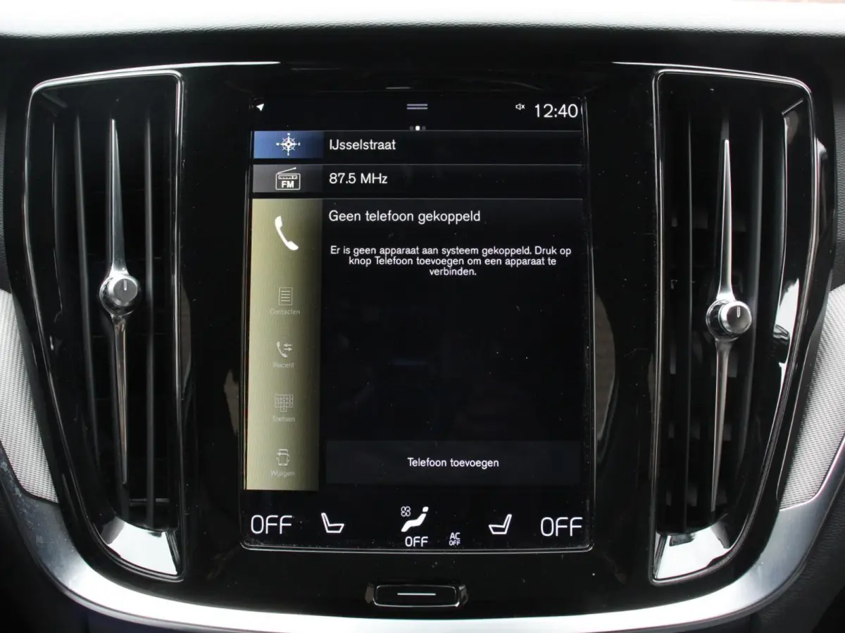 2.0 B4 R-Design Navigatie Camera Climate Control Parkeer Sensoren Cruise Control Adaptive Verwarmde voorstoelen Lichtmetalen Velgen