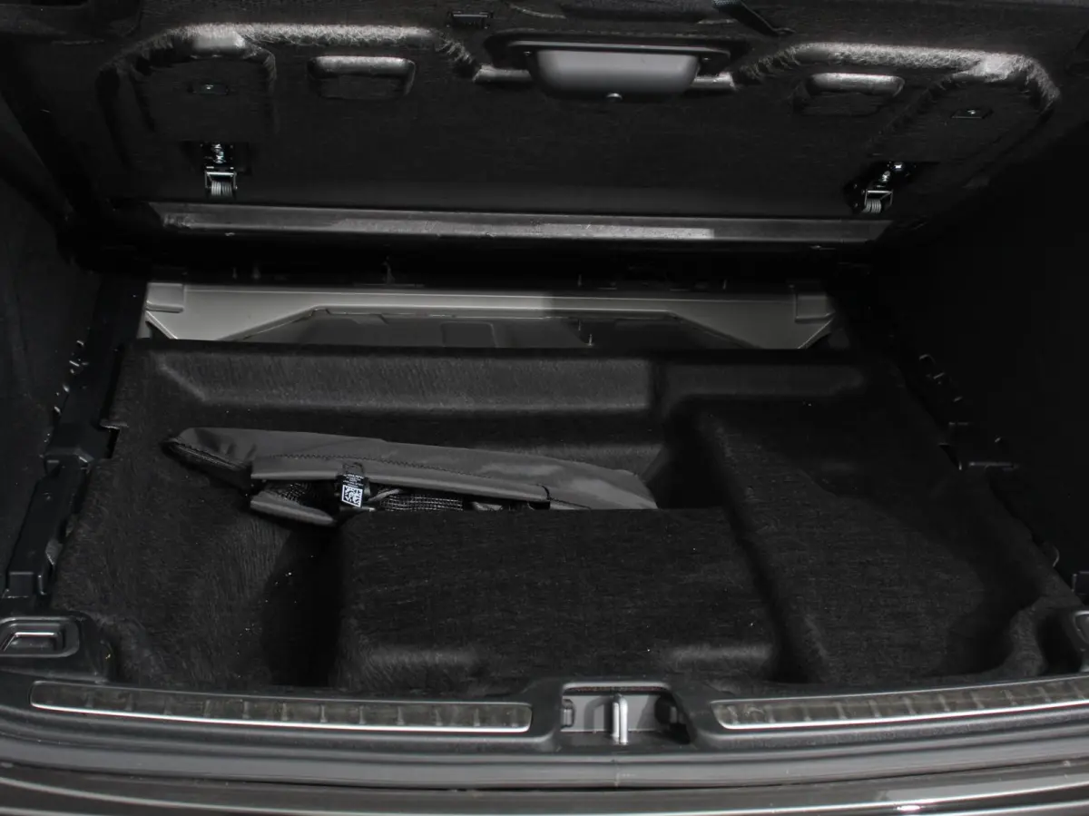 2.0 B4 R-Design Navigatie Camera Climate Control Parkeer Sensoren Cruise Control Adaptive Verwarmde voorstoelen Lichtmetalen Velgen