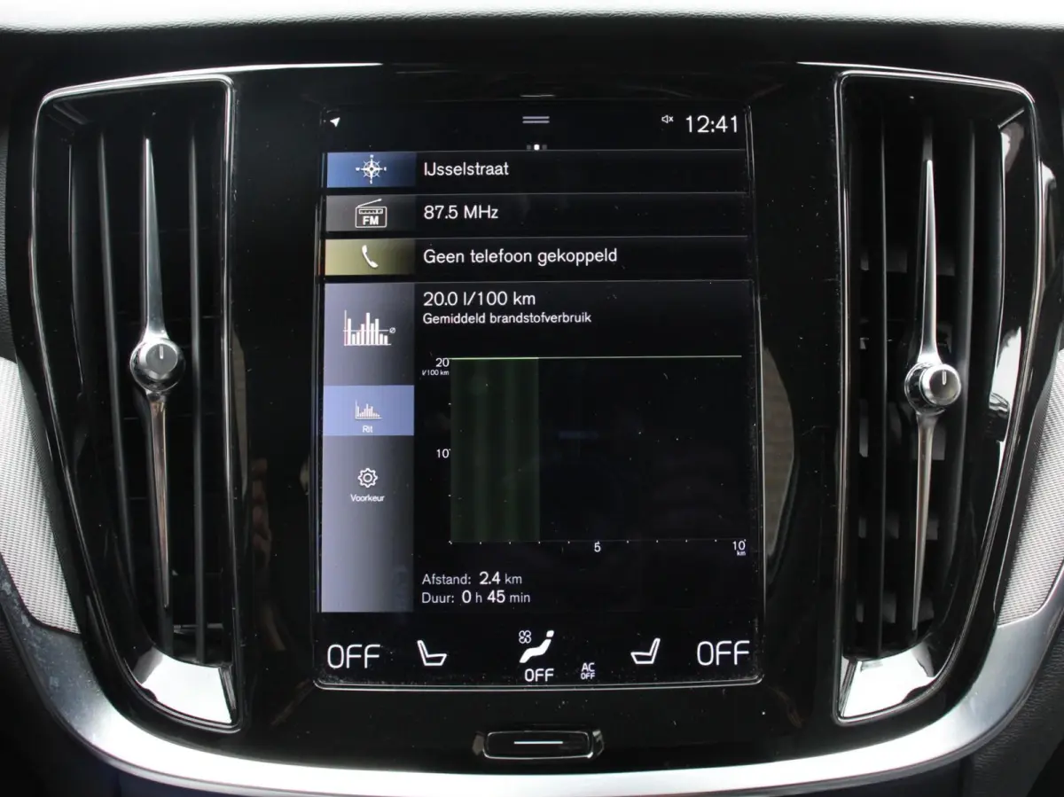 2.0 B4 R-Design Navigatie Camera Climate Control Parkeer Sensoren Cruise Control Adaptive Verwarmde voorstoelen Lichtmetalen Velgen