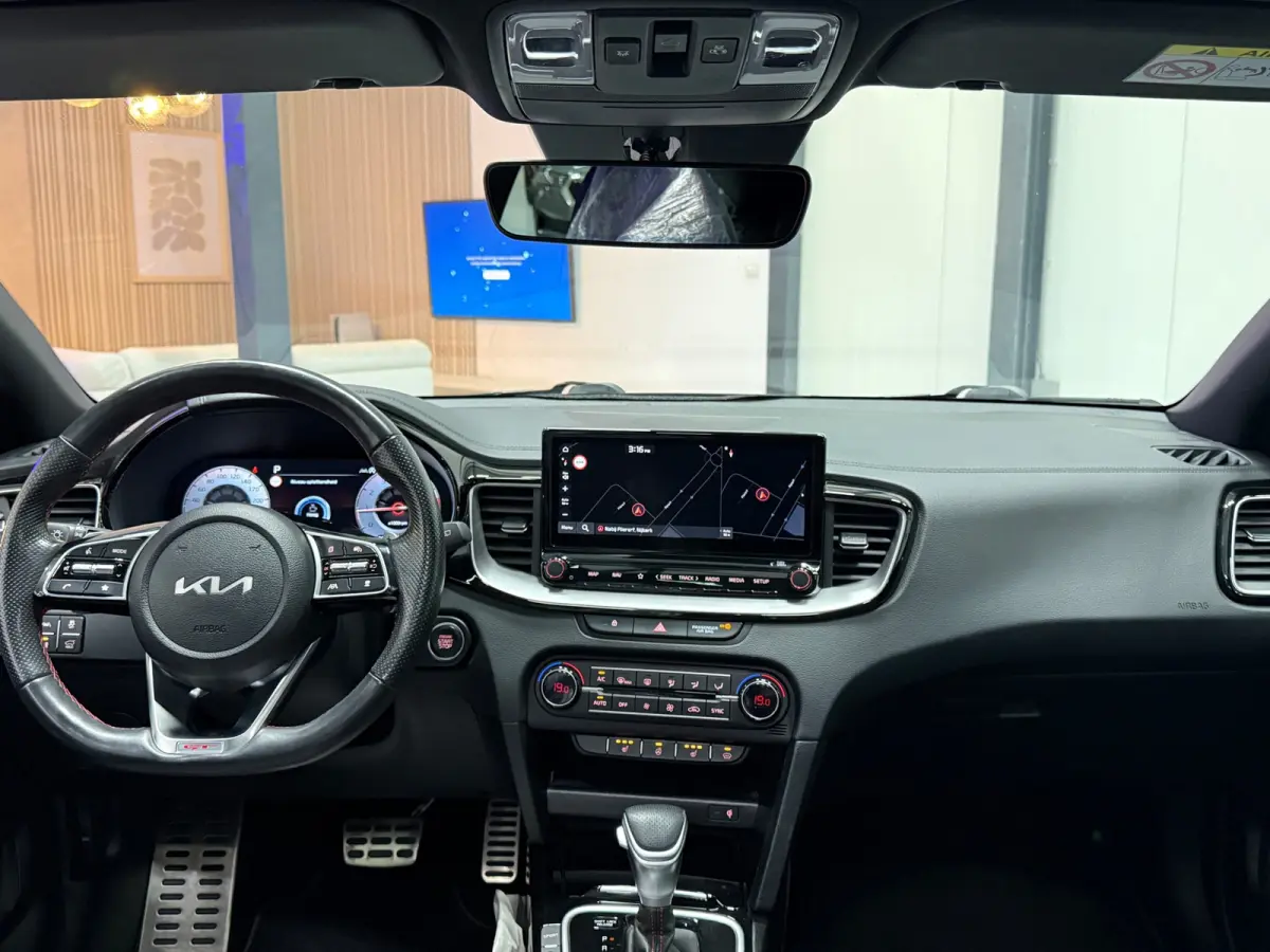 1.6 T-GDI GT 204 PK Aut. | Pano | Sportuitlaat | Virtual Cockpit | ACC | CarPlay | Camera | Alcantara/Leder