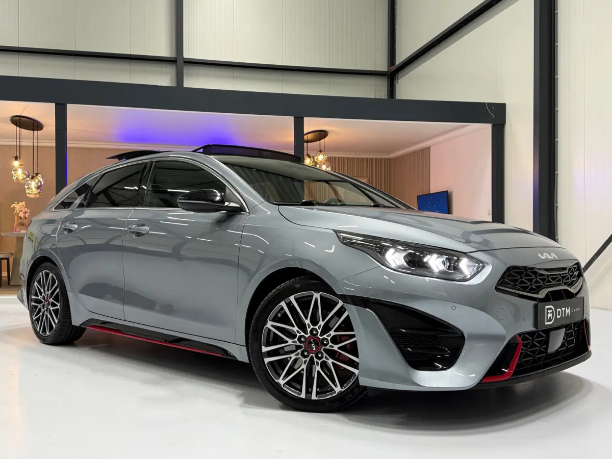 1.6 T-GDI GT 204 PK Aut. | Pano | Sportuitlaat | Virtual Cockpit | ACC | CarPlay | Camera | Alcantara/Leder