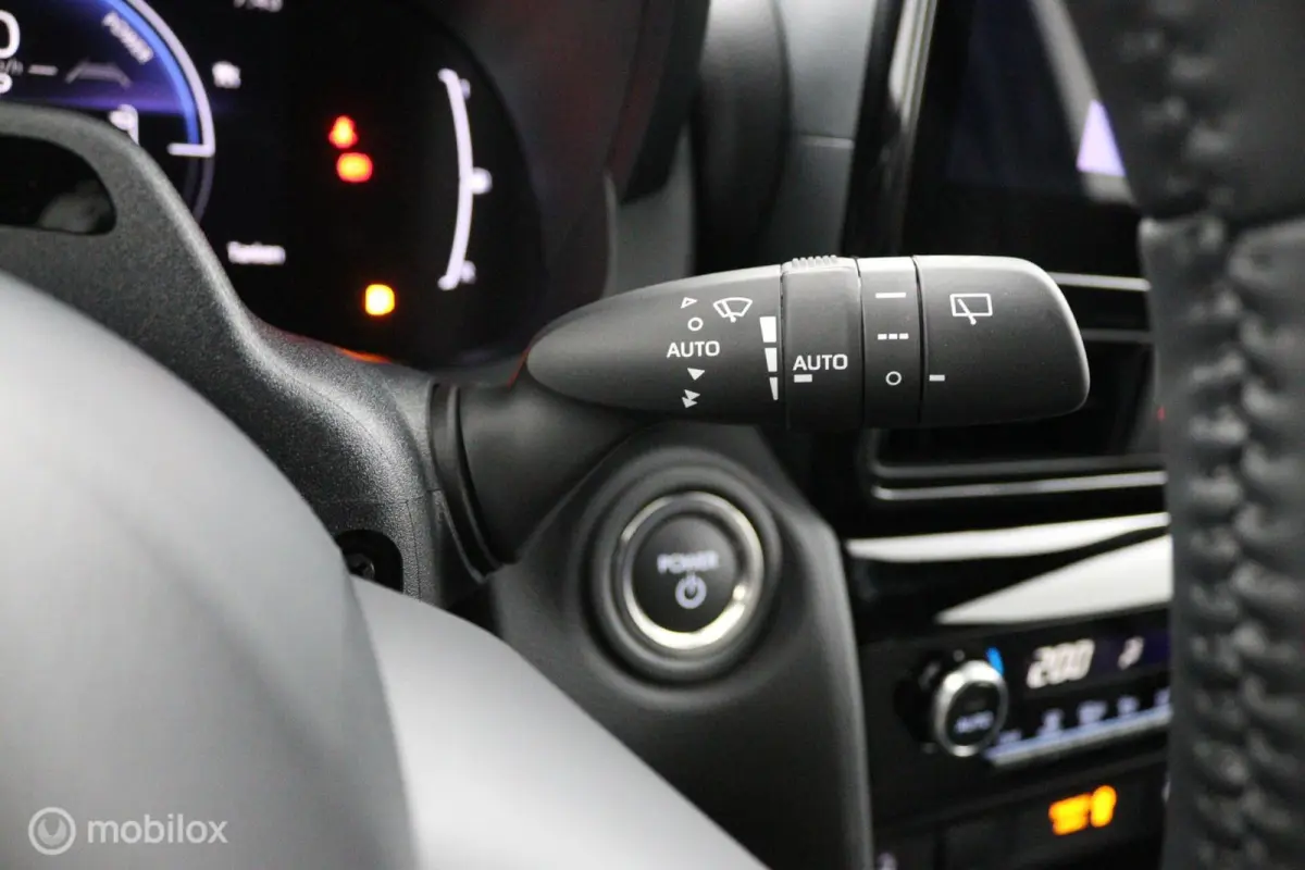 1.5 Hybrid 130 Dynamic | Adaptieve Cruise | Camera | Stoel- en Stuurverwarming