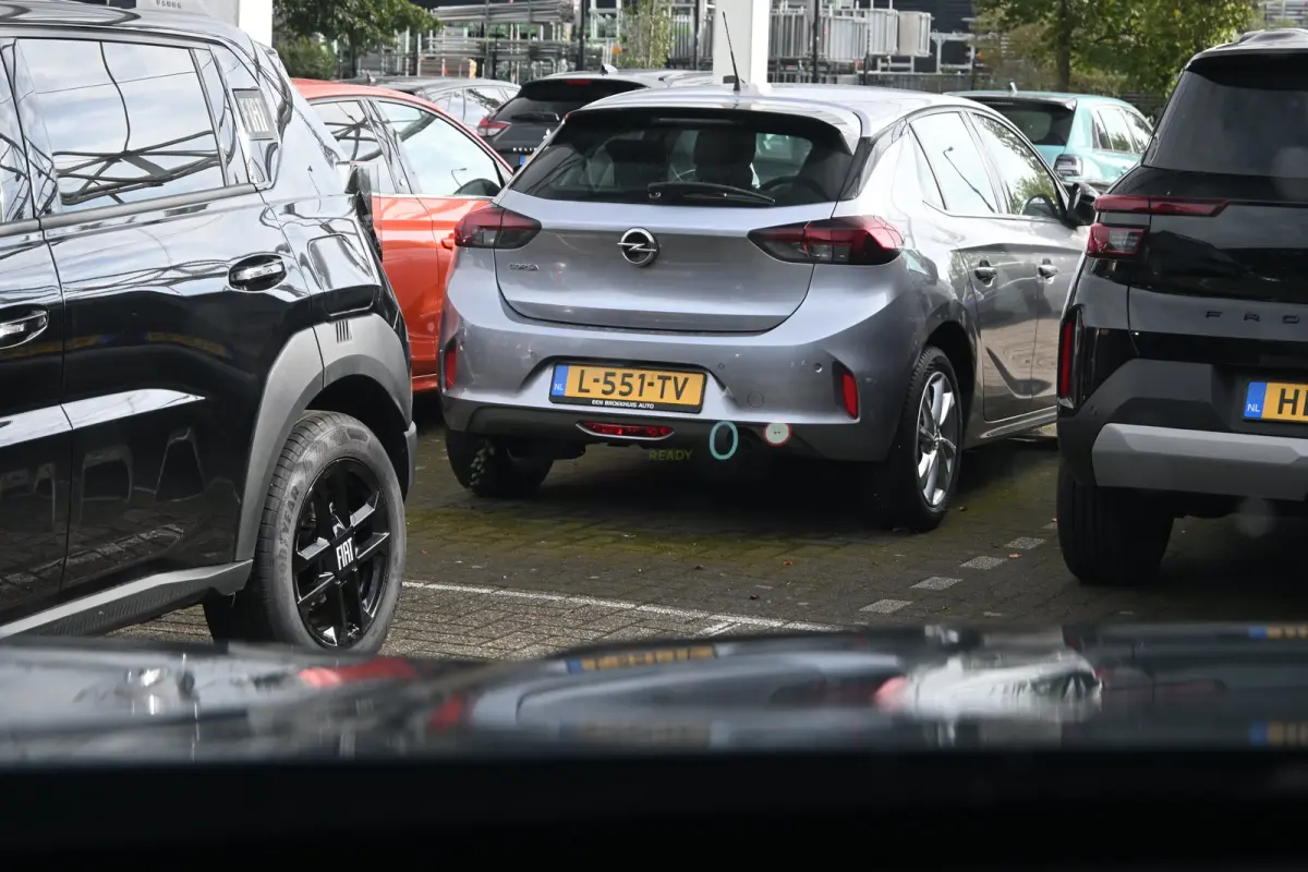 1.6 Plug-In Hybrid 195 Business Demo Deal! Tot 8 Jaar Garantie! | Adaptief Cruise control | 360 Camera | Navi by App | HUD | Elektr. Achterklep | 7,4kW Lader | DAB ontvanger | Draadloze tele