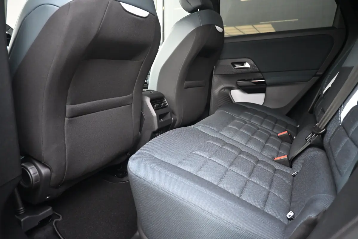 1.6 Plug-In Hybrid 195 Business Demo Deal! Tot 8 Jaar Garantie! | Adaptief Cruise control | 360 Camera | Navi by App | HUD | Elektr. Achterklep | 7,4kW Lader | DAB ontvanger | Draadloze tele