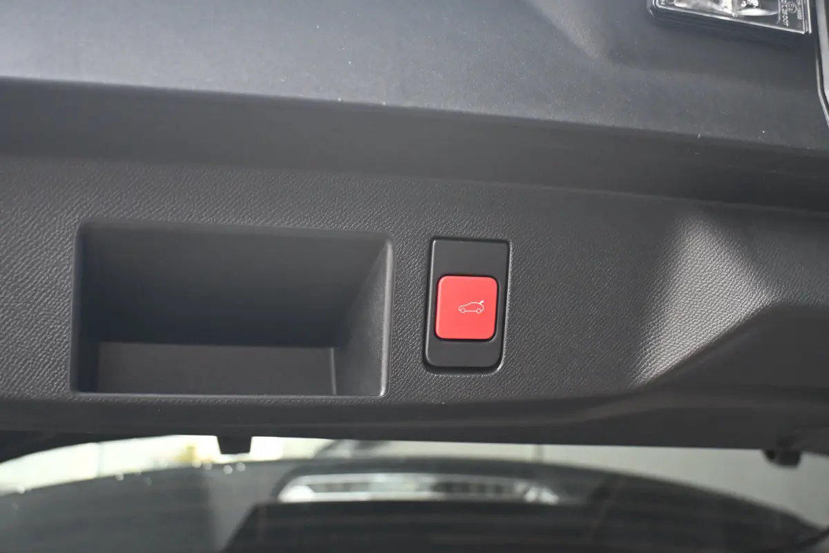 1.6 Plug-In Hybrid 195 Business Demo Deal! Tot 8 Jaar Garantie! | Adaptief Cruise control | 360 Camera | Navi by App | HUD | Elektr. Achterklep | 7,4kW Lader | DAB ontvanger | Draadloze tele
