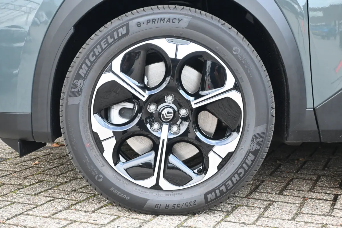 1.6 Plug-In Hybrid 195 Business Demo Deal! Tot 8 Jaar Garantie! | Adaptief Cruise control | 360 Camera | Navi by App | HUD | Elektr. Achterklep | 7,4kW Lader | DAB ontvanger | Draadloze tele