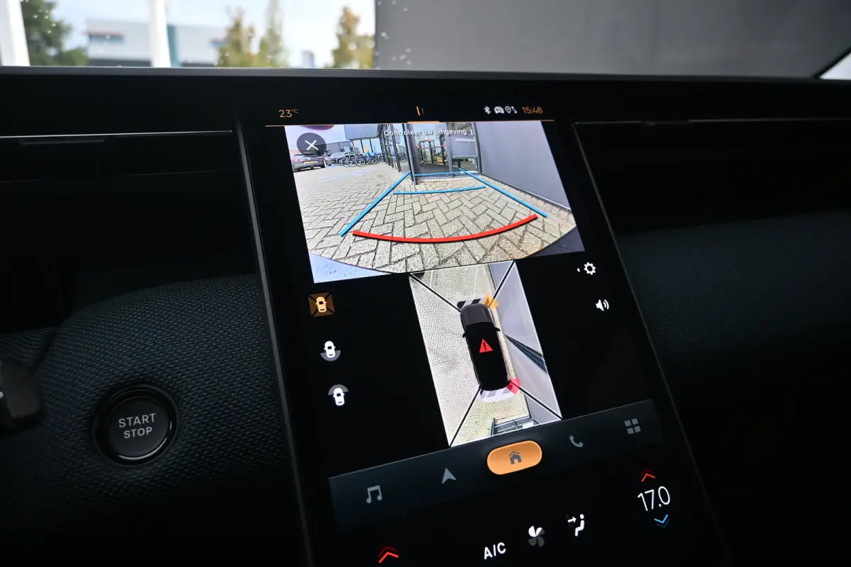 1.6 Plug-In Hybrid 195 Business Demo Deal! Tot 8 Jaar Garantie! | Adaptief Cruise control | 360 Camera | Navi by App | HUD | Elektr. Achterklep | 7,4kW Lader | DAB ontvanger | Draadloze tele
